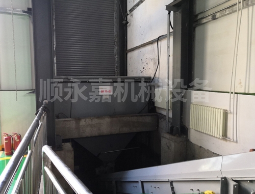 污泥卸料仓（密封）